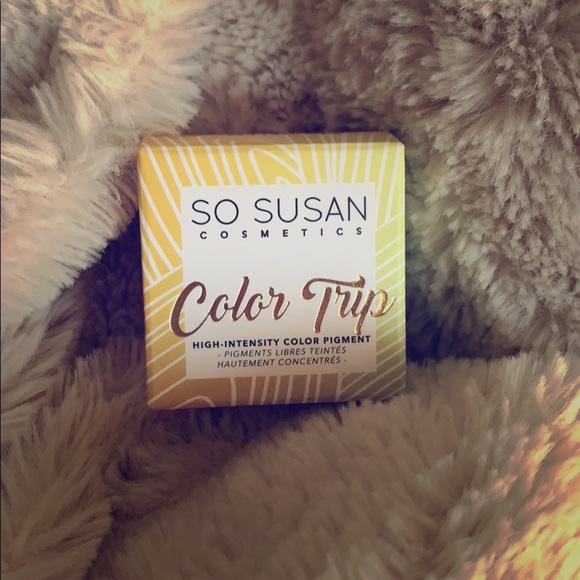 So Susan High Intensity Color Pigment Eyeshadow in Purple - Picture 3 of 3